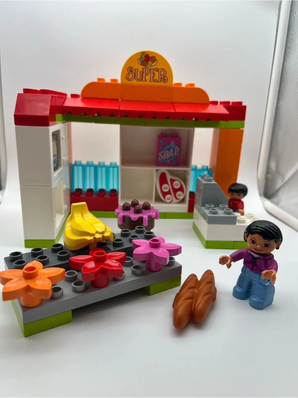 LEGO DUPLO Supermarket Playset - Pretend Grocery Toy - Figures, Fruits